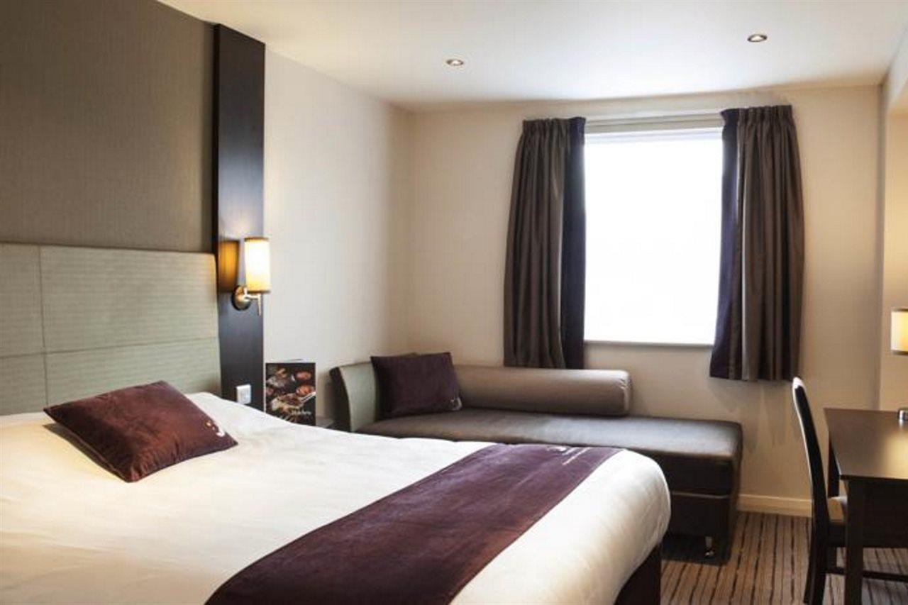 Premier Inn Edinburgh A1 - Newcraighall Exterior photo